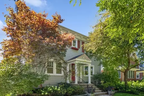 1104 Colfax St, Evanston, IL 60201