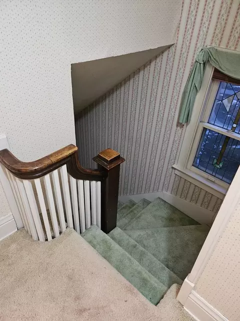 Entry Way - 615 E Chapin St, Morris, IL 60450 photo 2 of 3