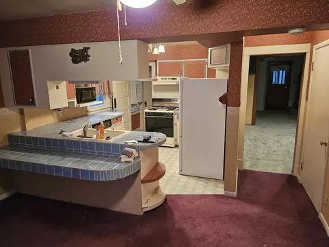 Kitchen - 615 E Chapin St, Morris, IL 60450 photo 1 of 4