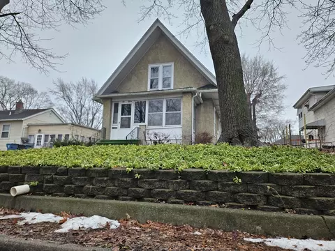 Exterior - 615 E Chapin St, Morris, IL 60450 photo 3 of 8