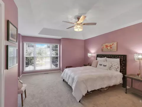 Bedroom - 114 Commons Ct, Wheeling, IL 60090 photo 2 of 7