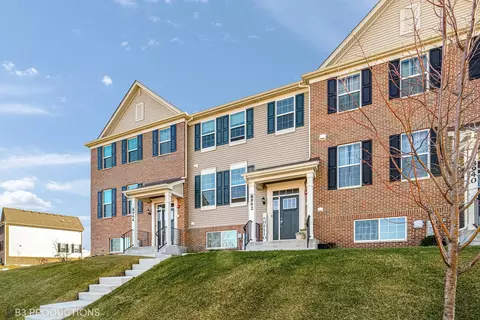8942 Dolby St #0, Huntley, IL 60142