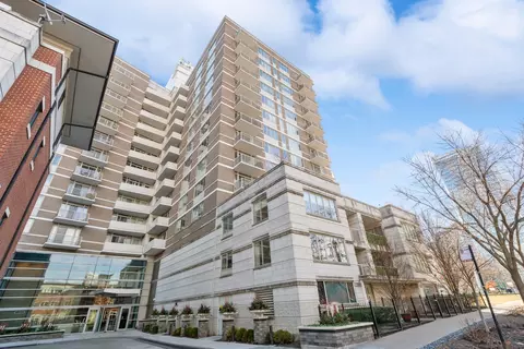 1515 S Prairie Ave #706, Chicago, IL 60605