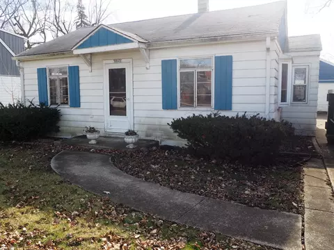 6843 W 95th Pl, Oak Lawn, IL 60453