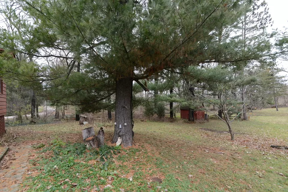 Exterior - 3604 Oak Knoll Rd, Crystal Lake, IL 60012 photo 9 of 24