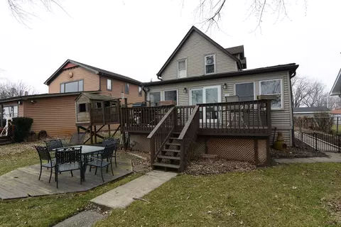 37066 N Stanton Point Rd, Ingleside, IL 60041