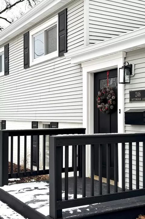 246 Nottingham Ave, Glenview, IL 60025