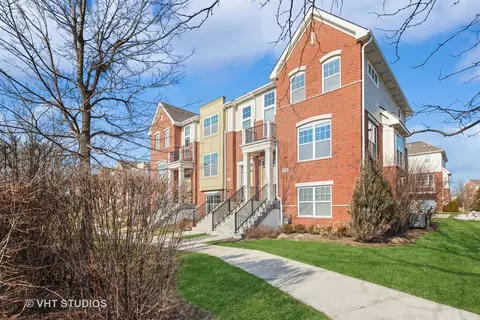 1264 Danforth Ct, Vernon Hills, IL 60061