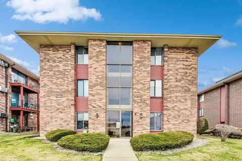 15824 Terrace Dr #3, Oak Forest, IL 60452