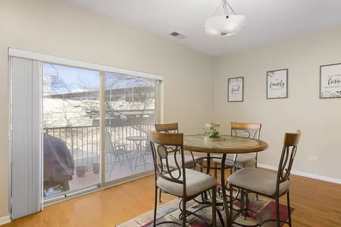 Dining - 342 E 25th Pl #22, Chicago, IL 60616 photo 2 of 2