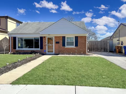 9117 Menard Ave, Oak Lawn, IL 60453