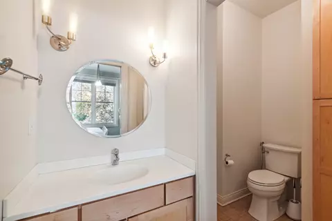 Bath - 7359 Timber Ridge Rd, Roscoe, IL 61073 photo 6 of 9