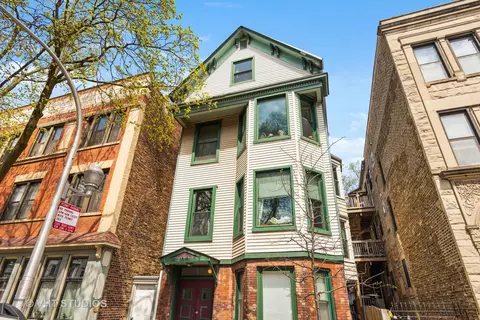 1018 W Roscoe St, Chicago, IL 60657