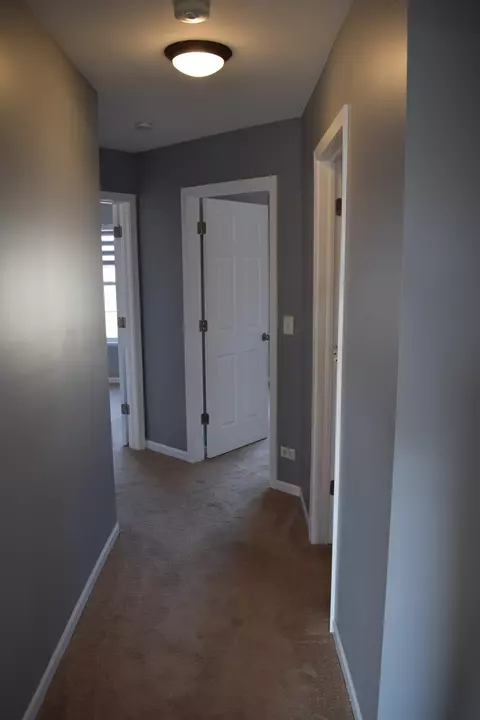 Entry Way - 4110 Bethlehem Rd, Aurora, IL 60504 photo 4 of 6
