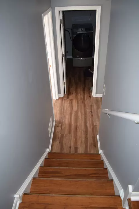 Entry Way - 4110 Bethlehem Rd, Aurora, IL 60504 photo 5 of 6