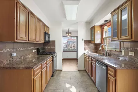 Kitchen - 417 E 88th Pl, Chicago, IL 60619 photo 2 of 4