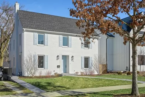146 Laurel Ave, Wilmette, IL 60091