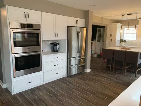 1312 Northgate Dr, Bartlett, IL 60103 photo 2