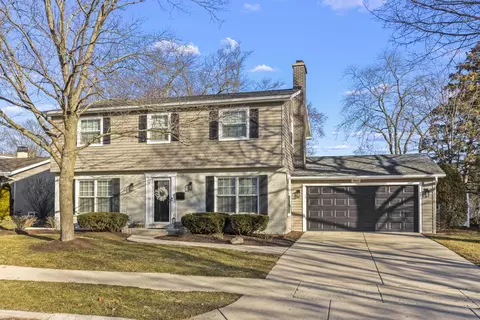 560 Dorset Ave, Glen Ellyn, IL 60137