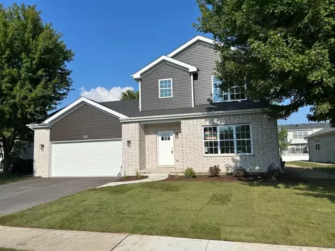 1439 Trailside Dr, Beecher, IL 60401