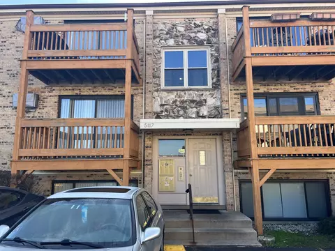 5117 N East River Rd #2A, Chicago, IL 60656