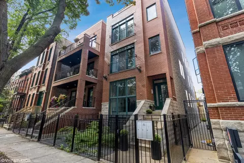 942 N Wolcott Ave #2, Chicago, IL 60622