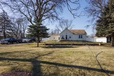Exterior - 836 N Main Ave, Kankakee, IL 60901 photo 2 of 15