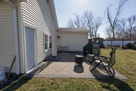 Exterior - 836 N Main Ave, Kankakee, IL 60901 photo 11 of 15