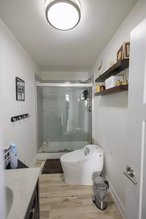 Bath - 836 N Main Ave, Kankakee, IL 60901 photo 2 of 5