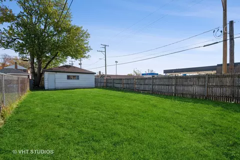 Exterior - 2125 S 23rd Ave, Broadview, IL 60155 photo 2 of 3