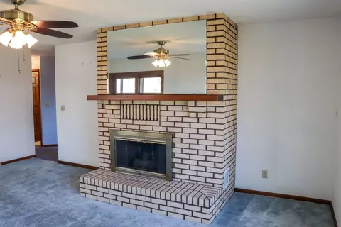 Living - 305 E High St, Morrison, IL 61270 photo 1 of 3
