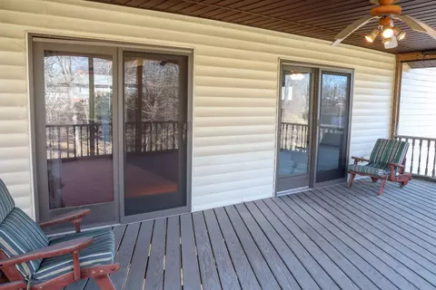 Exterior - 305 E High St, Morrison, IL 61270 photo 7 of 16