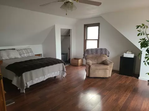 Bedroom - 6806 Maple Ct, Bridgeview, IL 60455 photo 6 of 8