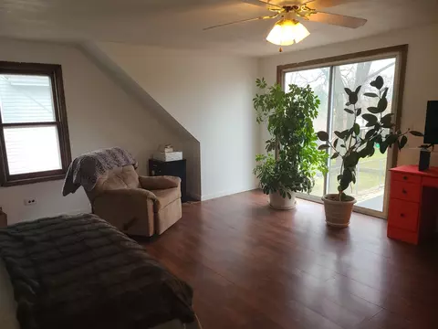 Living - 6806 Maple Ct, Bridgeview, IL 60455 photo 5 of 5