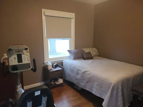Bedroom - 6806 Maple Ct, Bridgeview, IL 60455 photo 4 of 8
