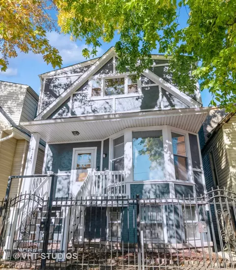 4140 W Crystal St, Chicago, IL 60651