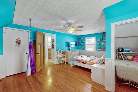 Bedroom - 235 N Eastern Ave, Bartlett, IL 60103 photo 7 of 11