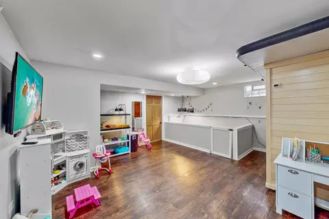 Kitchen - 235 N Eastern Ave, Bartlett, IL 60103 photo 3 of 3