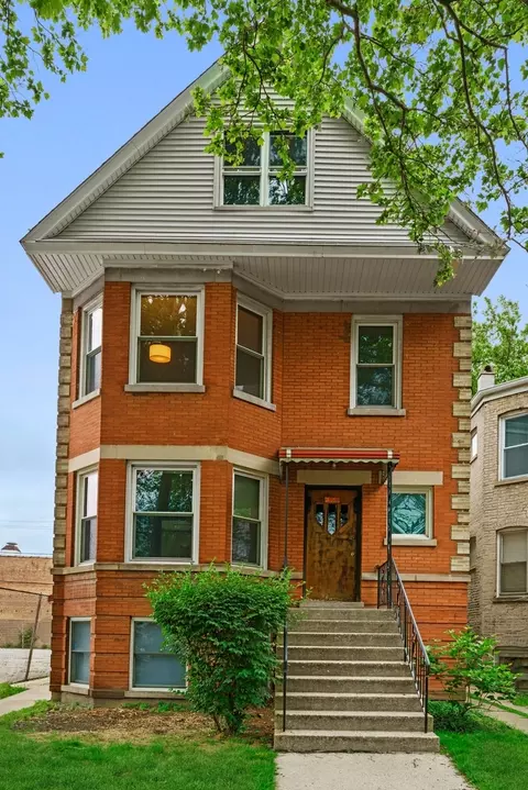 4950 N Claremont Ave, Chicago, IL 60625