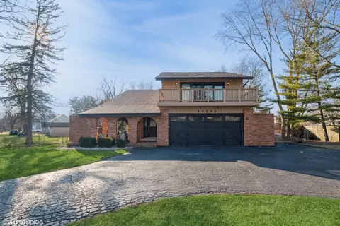 15232 Kostner Ave, Midlothian, IL 60445