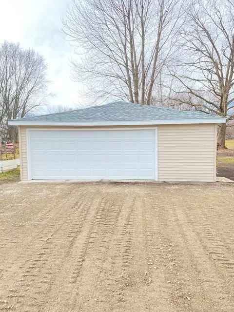 138 S Division St, Braidwood, IL 60408 photo 6