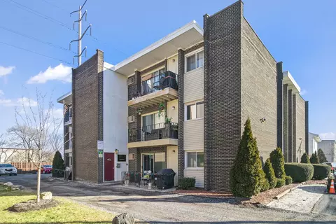 355 Bluff Ave #1A, La Grange, IL 60525