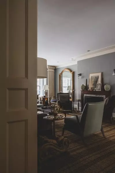 Living - 230 E Delaware Pl #7W, Chicago, IL 60611 photo 1 of 5