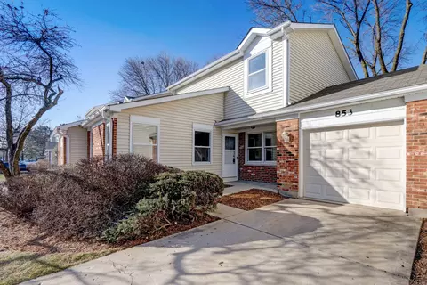 853 Colony Lake Dr #853, Schaumburg, IL 60194