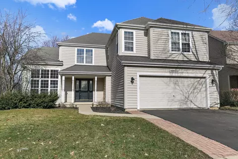 39 E W272 E Burnham Ln, Geneva, IL 60134