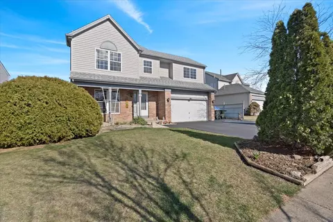 2215 N Orchard Ln, Round Lake Beach, IL 60073