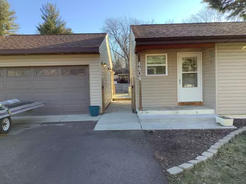 Exterior - 4404 Elmleaf Dr, Mchenry, IL 60051 photo 6 of 6