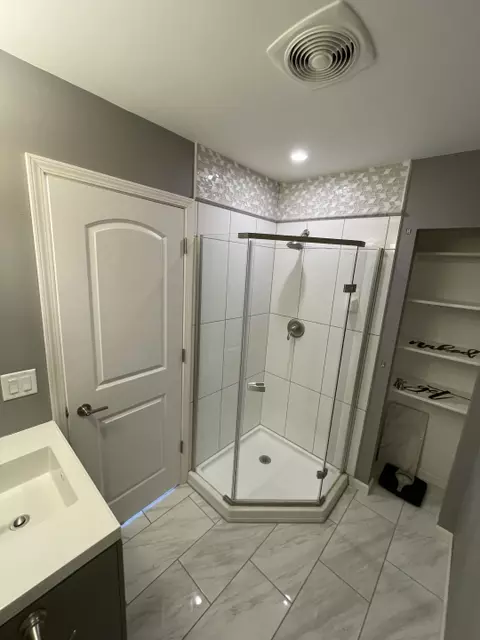 Bath - 4404 Elmleaf Dr, Mchenry, IL 60051 photo 6 of 7