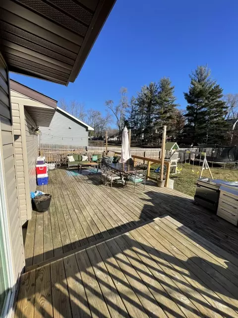 Exterior - 4404 Elmleaf Dr, Mchenry, IL 60051 photo 2 of 6