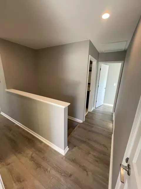Entry Way - 4404 Elmleaf Dr, Mchenry, IL 60051 photo 2 of 6